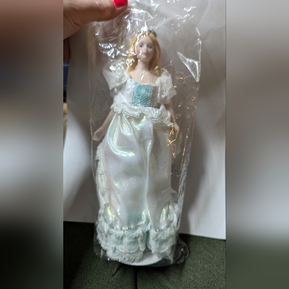 Avon Fine collectables Fairy princess 1989 - Picture 3 of 8